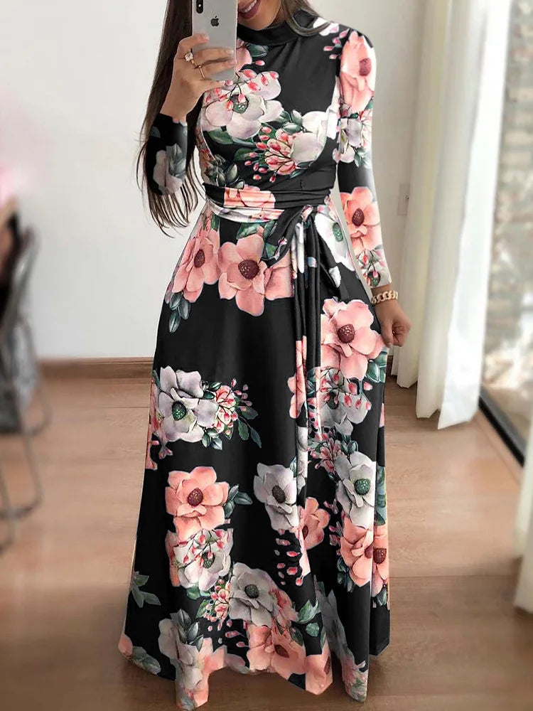 The Zola Floral Print Dress in 628-Black Short | Lavishly Me