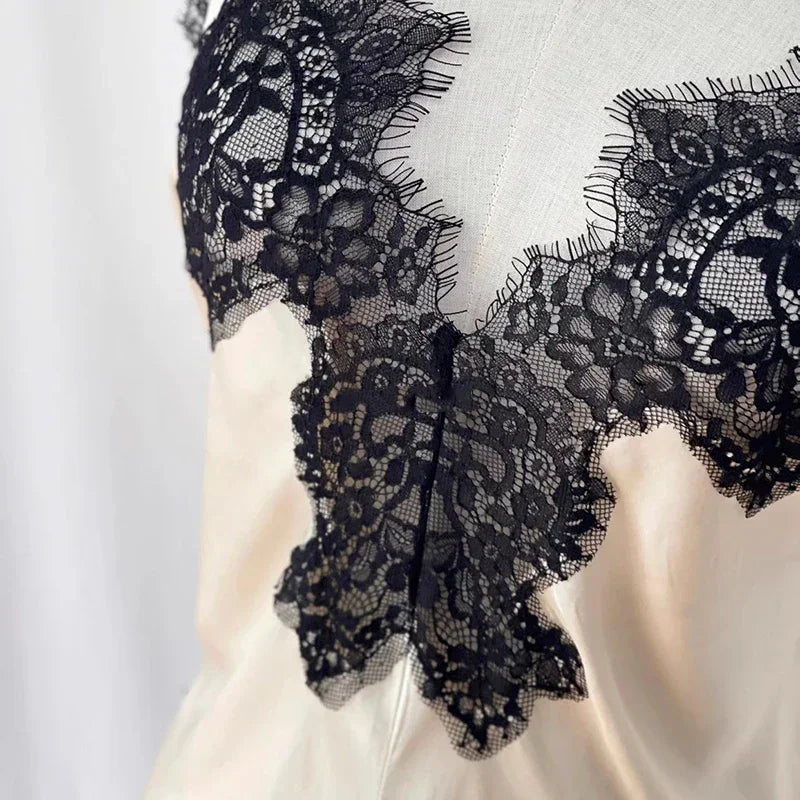 The Verona Lace Colorblock Vest