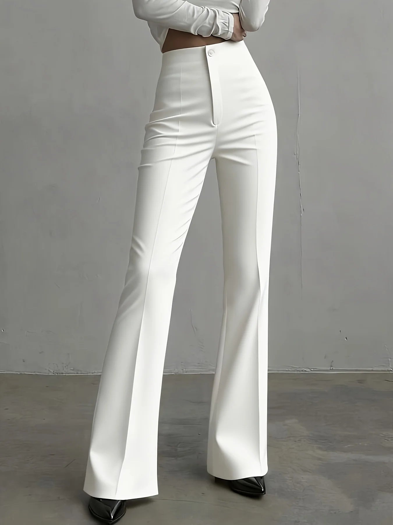 The Solstice Flared Trousers from the Everyday Luxe at Lavishly Me