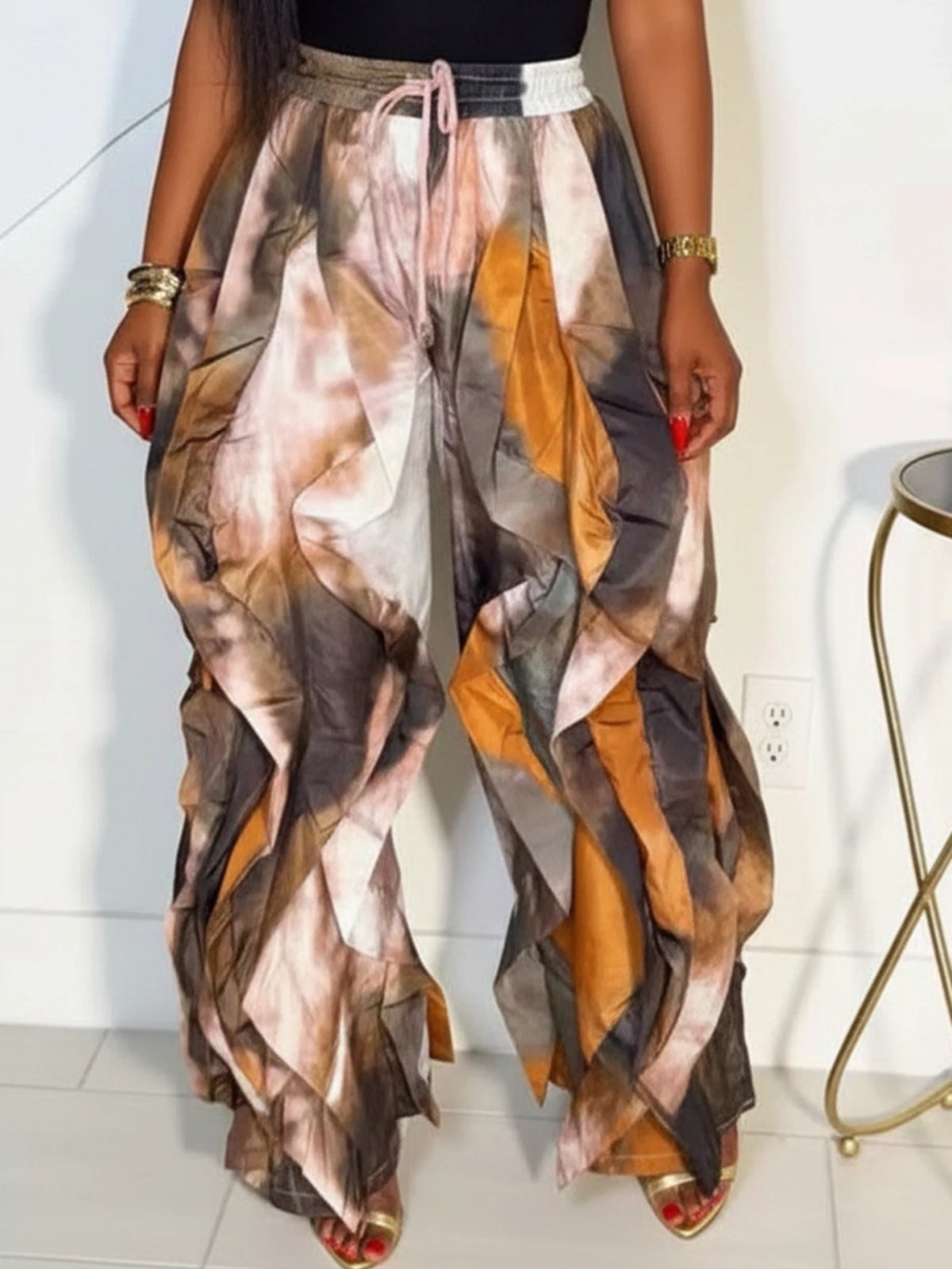 The Vienna Ruffled Pattern Two-Piece Set